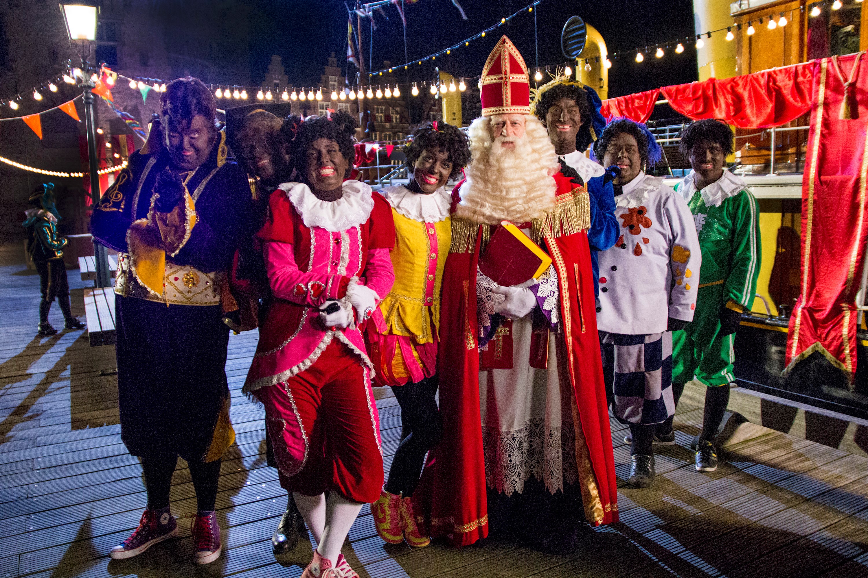 Club Van Sinterklaas Geblaf Op De Pakjesboot De Meerpaal