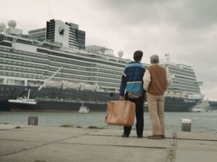 Tussen Wal en Schip – Geruisloos Indisch